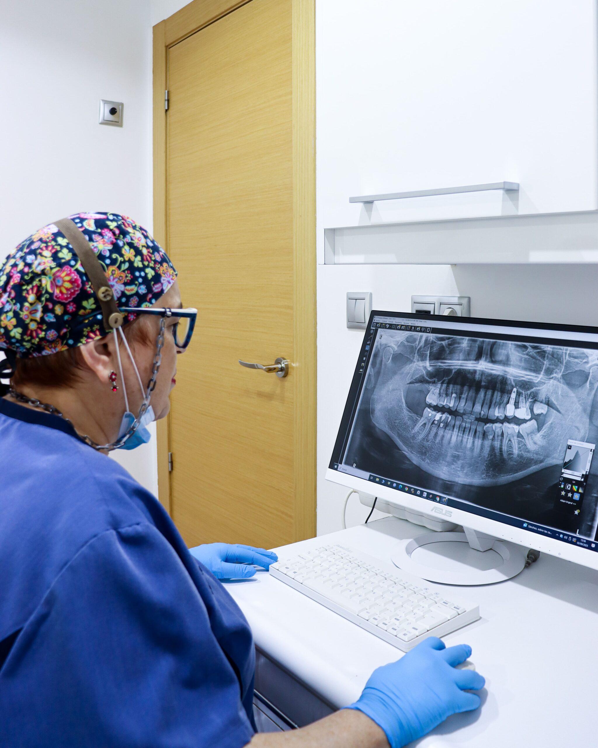 implantes MARHUENDA