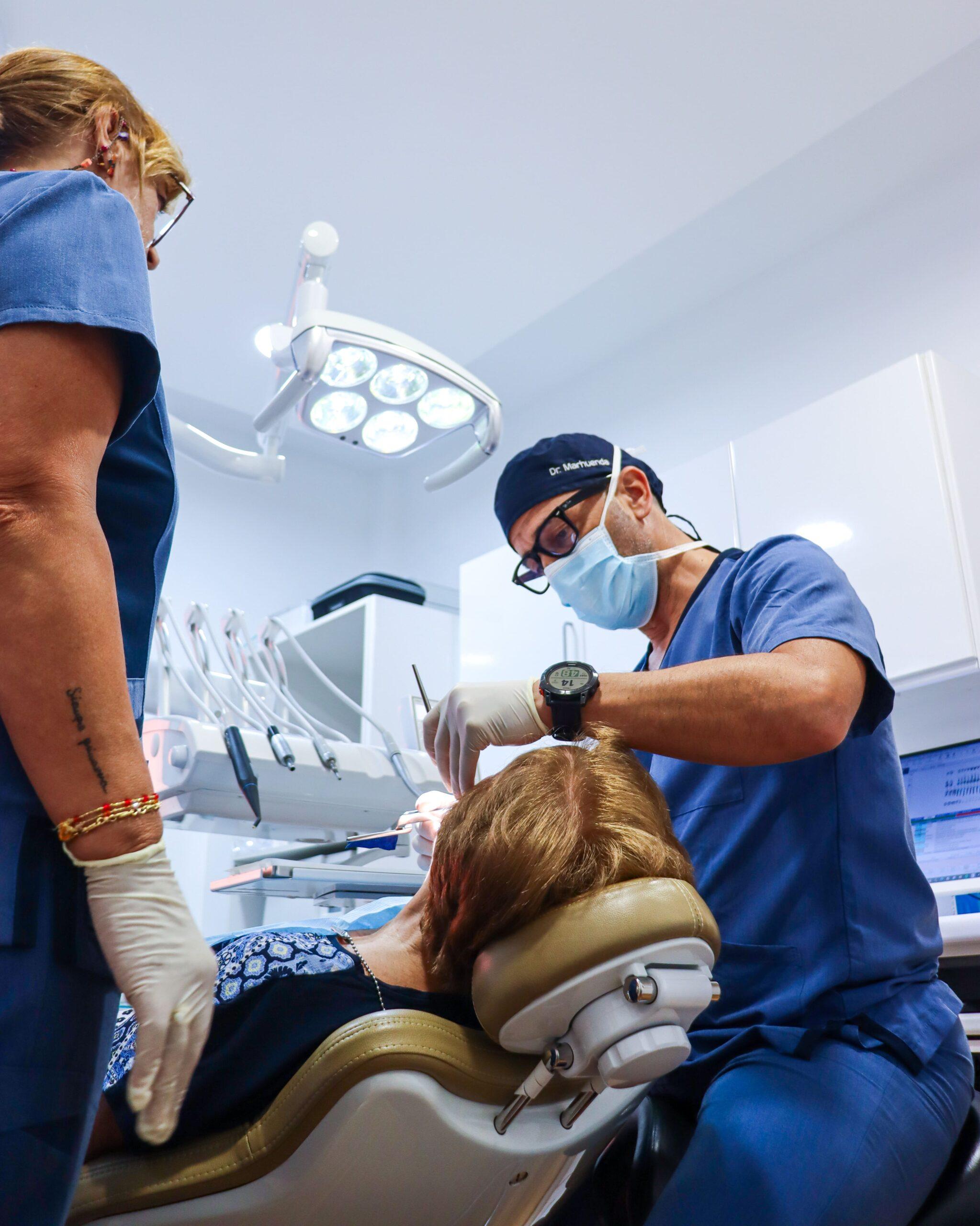 implantes MARHUENDA